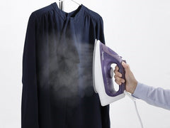 陶瓷塗層底板蒸氣熨斗 (2400瓦特) 陶瓷塗層底板蒸氣熨斗 (2400瓦特)