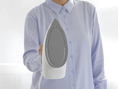 鈦塗層底板蒸氣熨斗 (2300瓦特) 鈦塗層底板蒸氣熨斗 (2300瓦特)